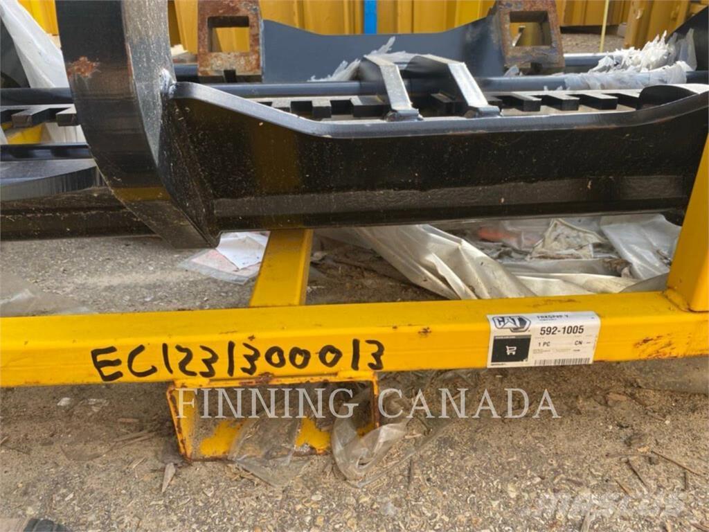 CAT SWL-CR-84IN Pallegafler