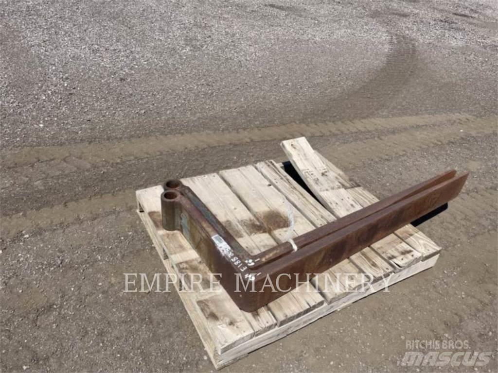 CAT TH TNS60 Pallegafler
