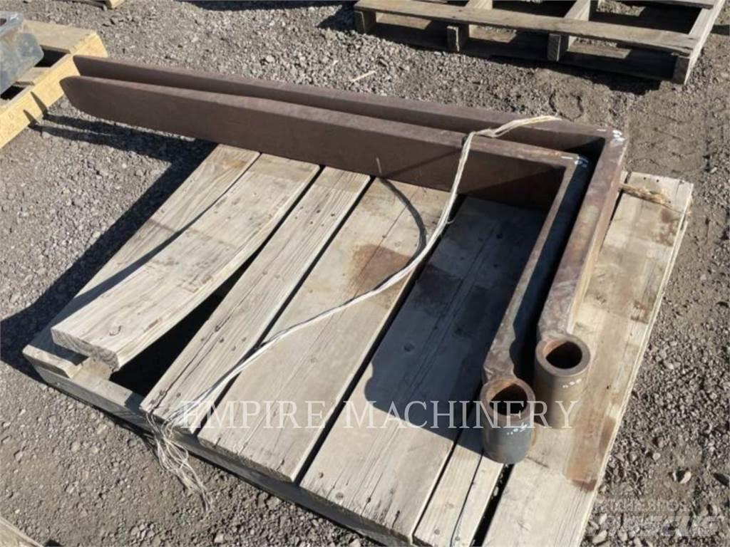CAT TH TNS60 Pallegafler