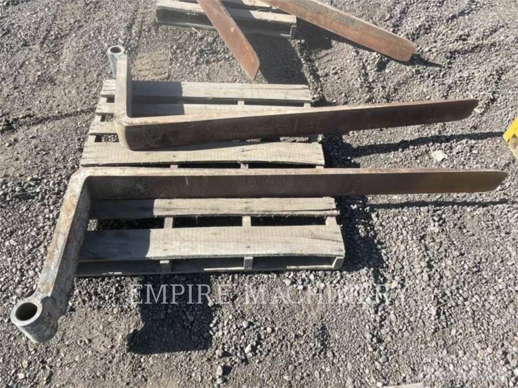 CAT TH TNS72 Pallegafler