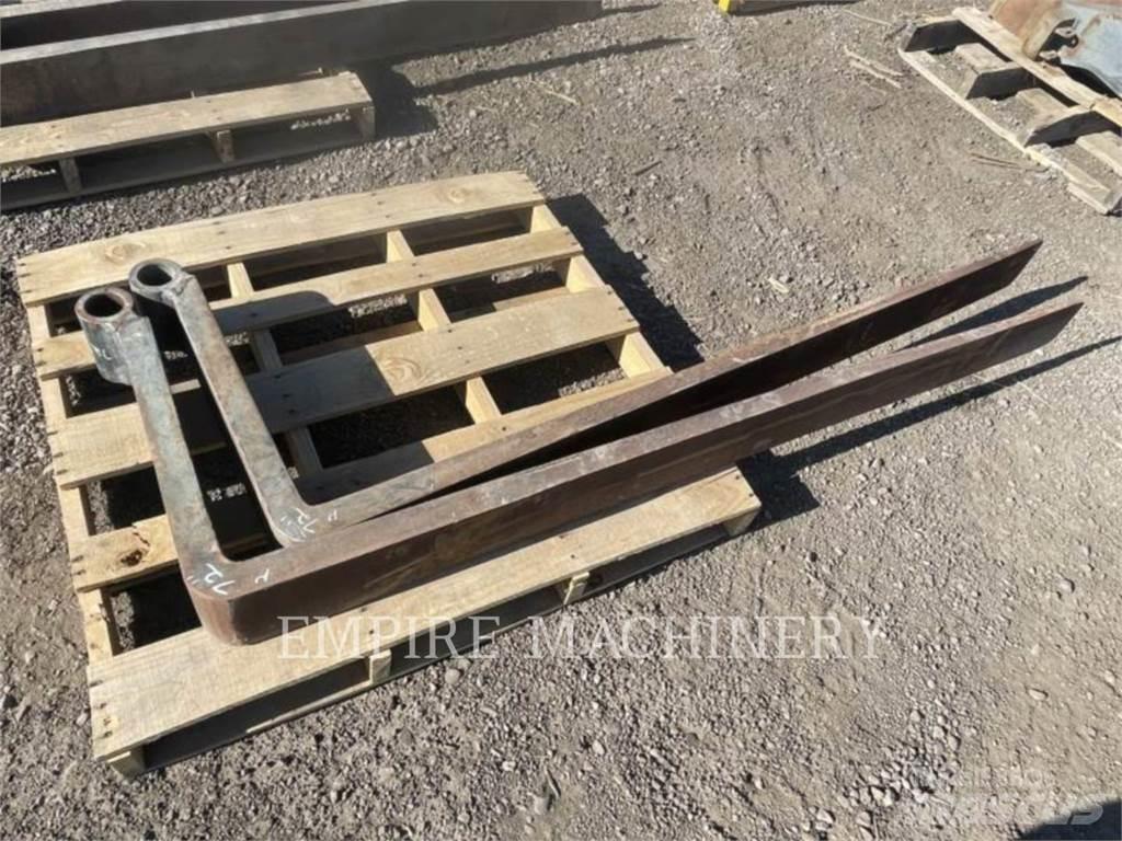 CAT TH TNS72 Pallegafler
