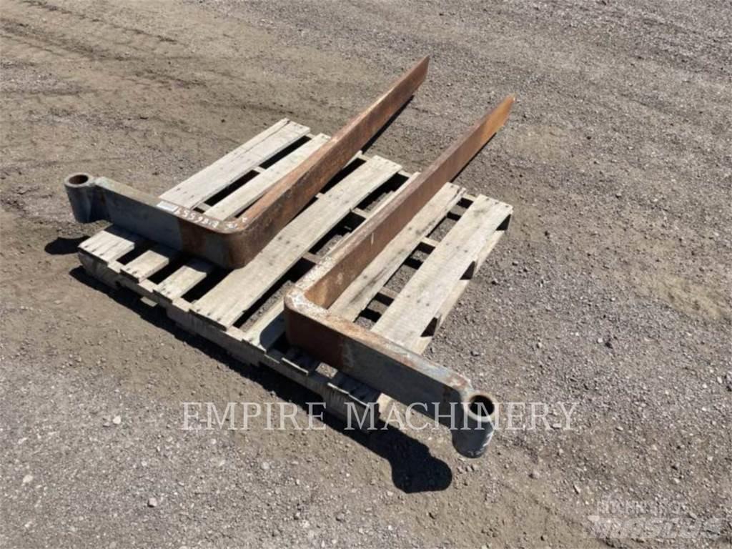 CAT TH TNS72 Pallegafler