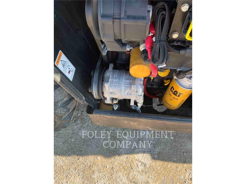 CAT TH255CC Teleskoplastere