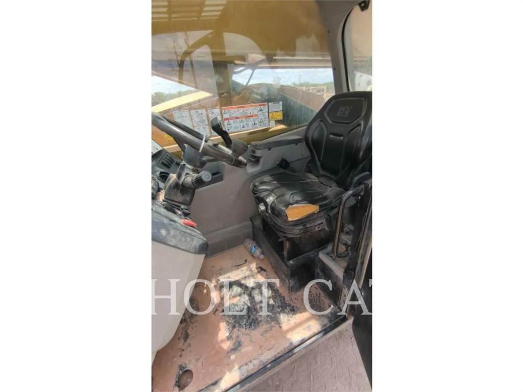 CAT TL1055 Teleskoplastere