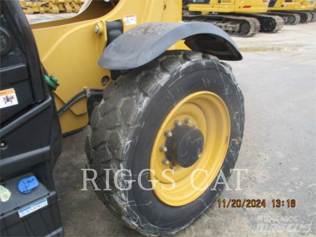 CAT TL1055D Teleskoplastere