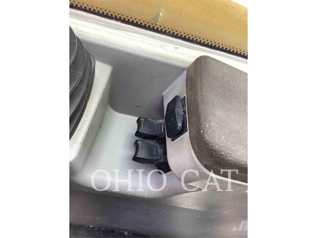 CAT TL1055D Teleskoplastere