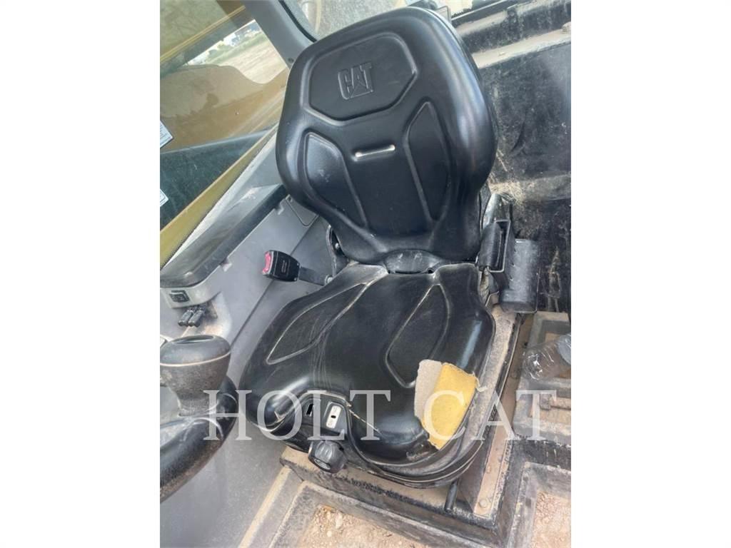 CAT TL1055D Teleskoplastere