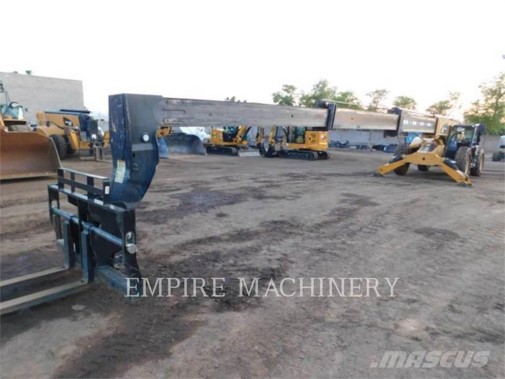 CAT TL1055D Teleskoplastere
