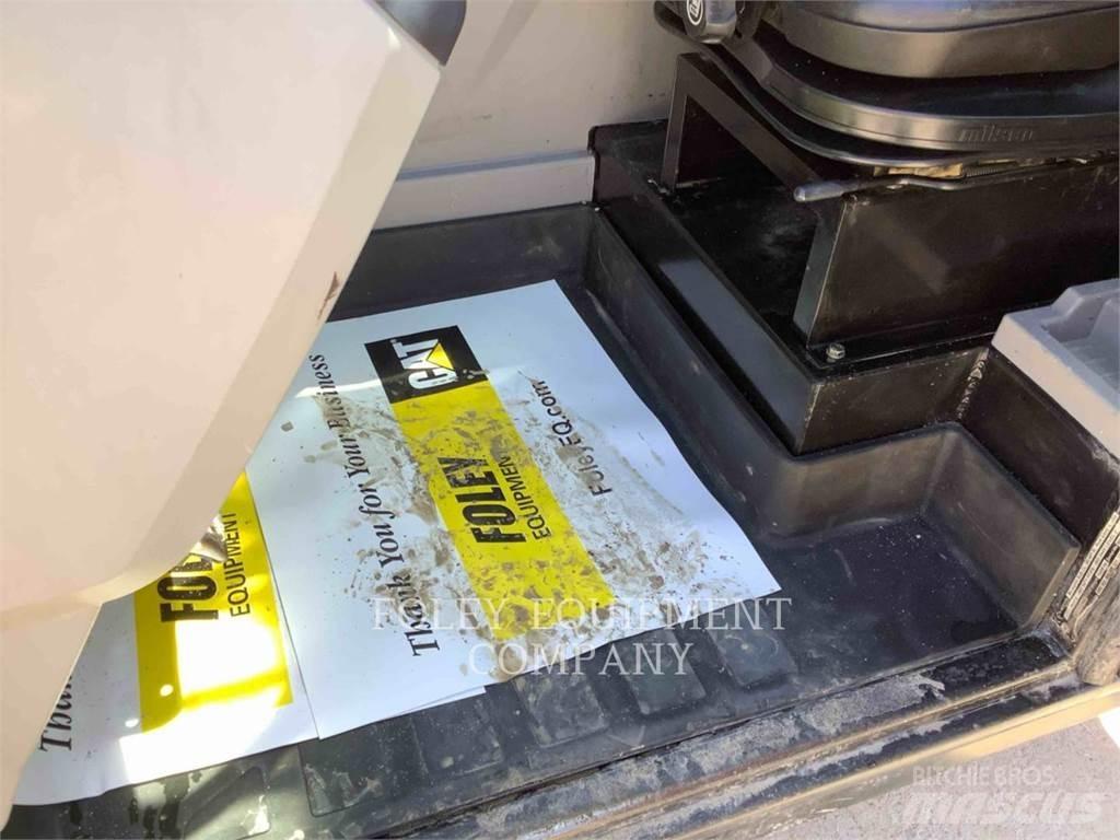 CAT TL1255D Teleskoplastere