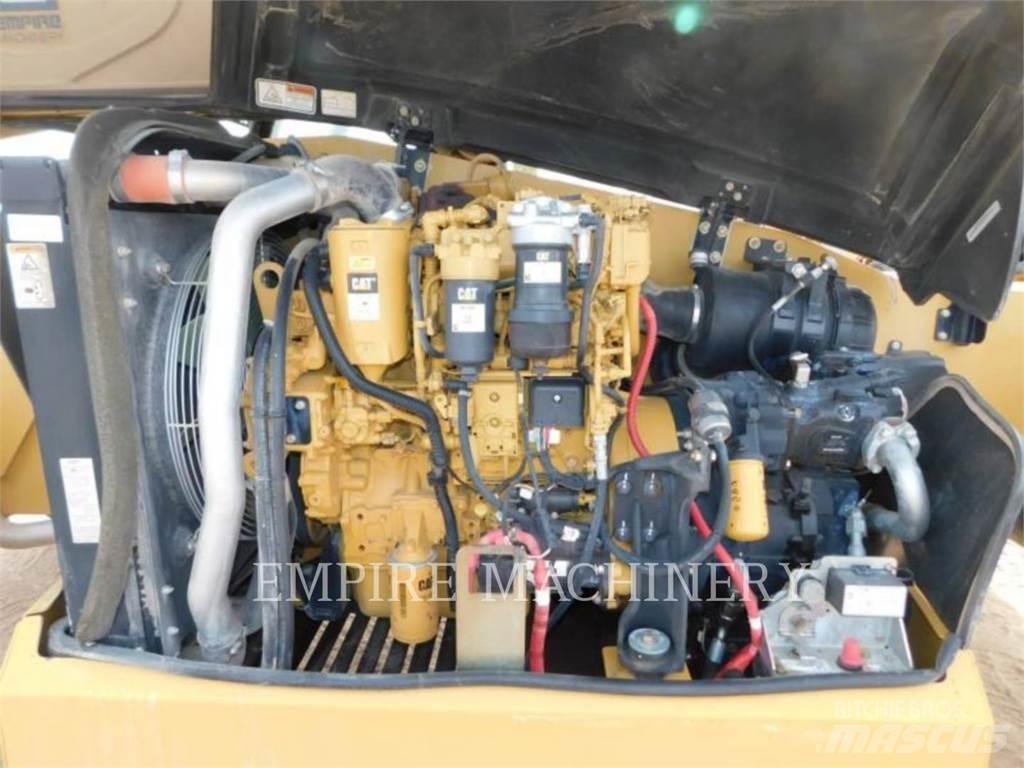 CAT TL1255D Teleskoplastere