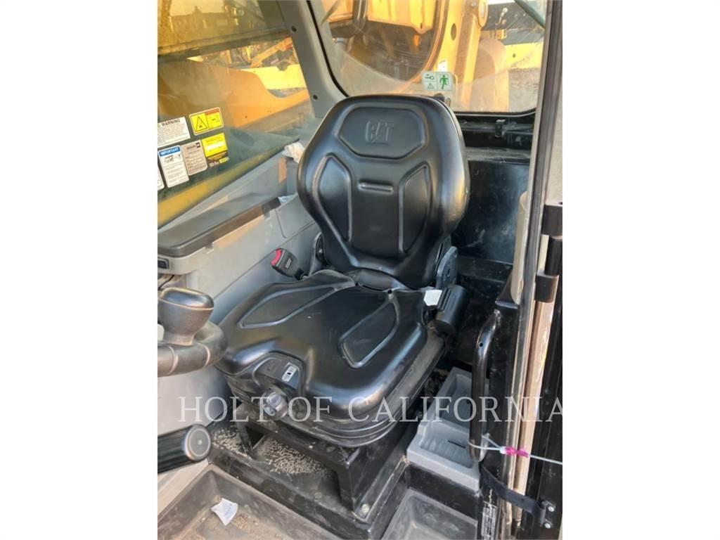 CAT TL1255D Teleskoplastere
