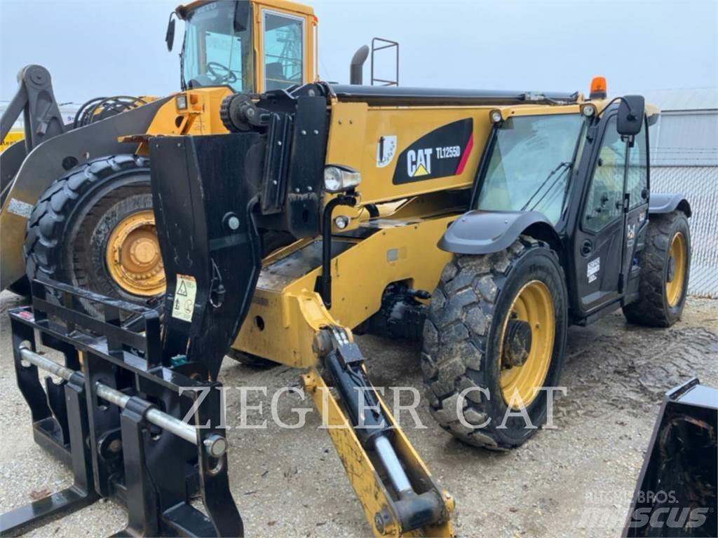 CAT TL1255D Teleskoplastere