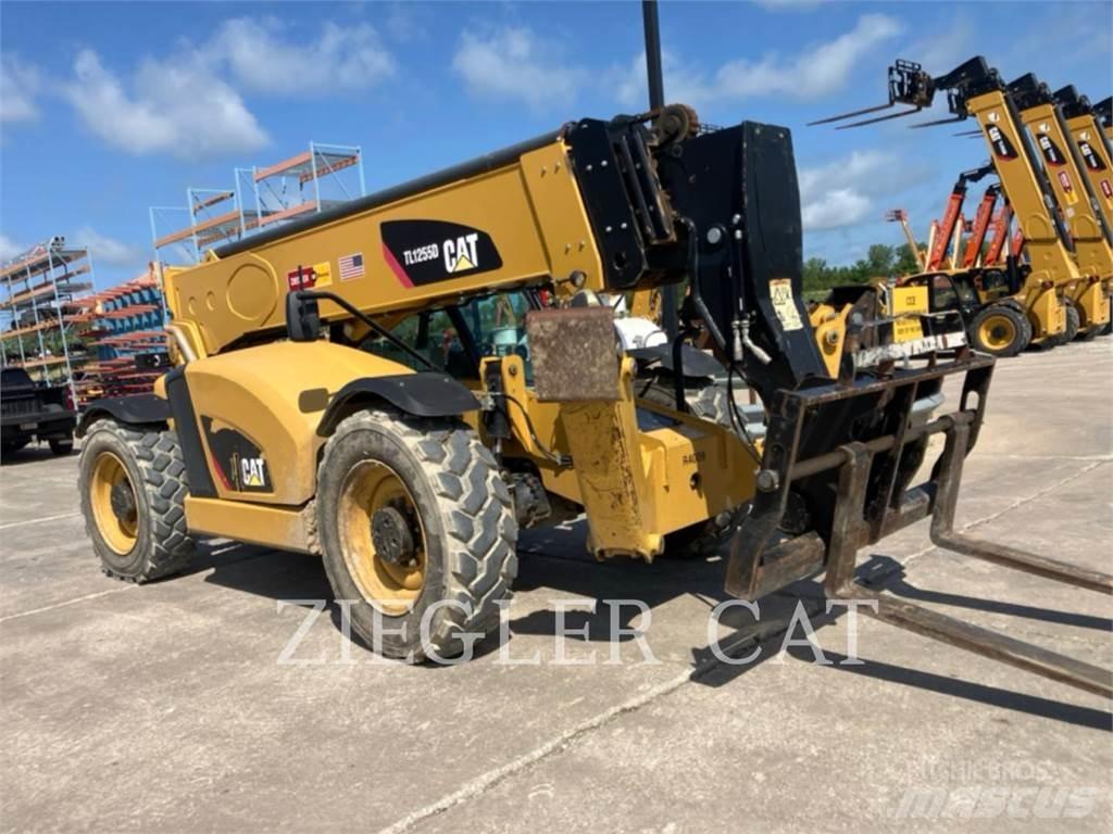 CAT TL1255D Teleskoplastere