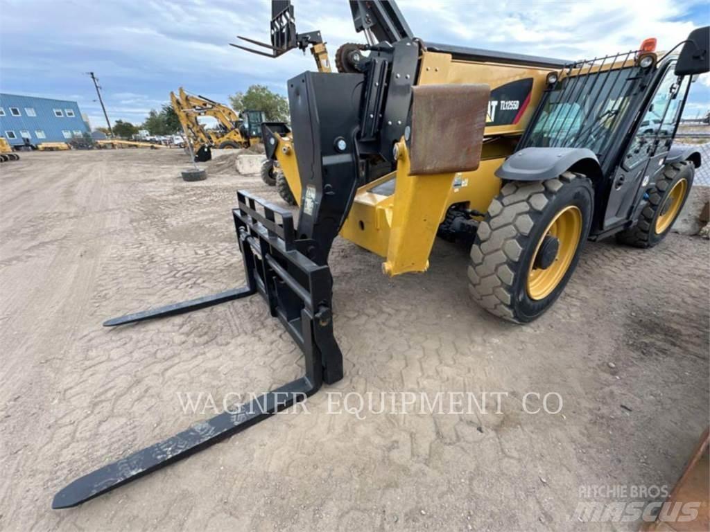 CAT TL1255D Teleskoplastere