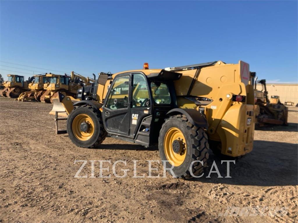 CAT TL1255D Teleskoplastere