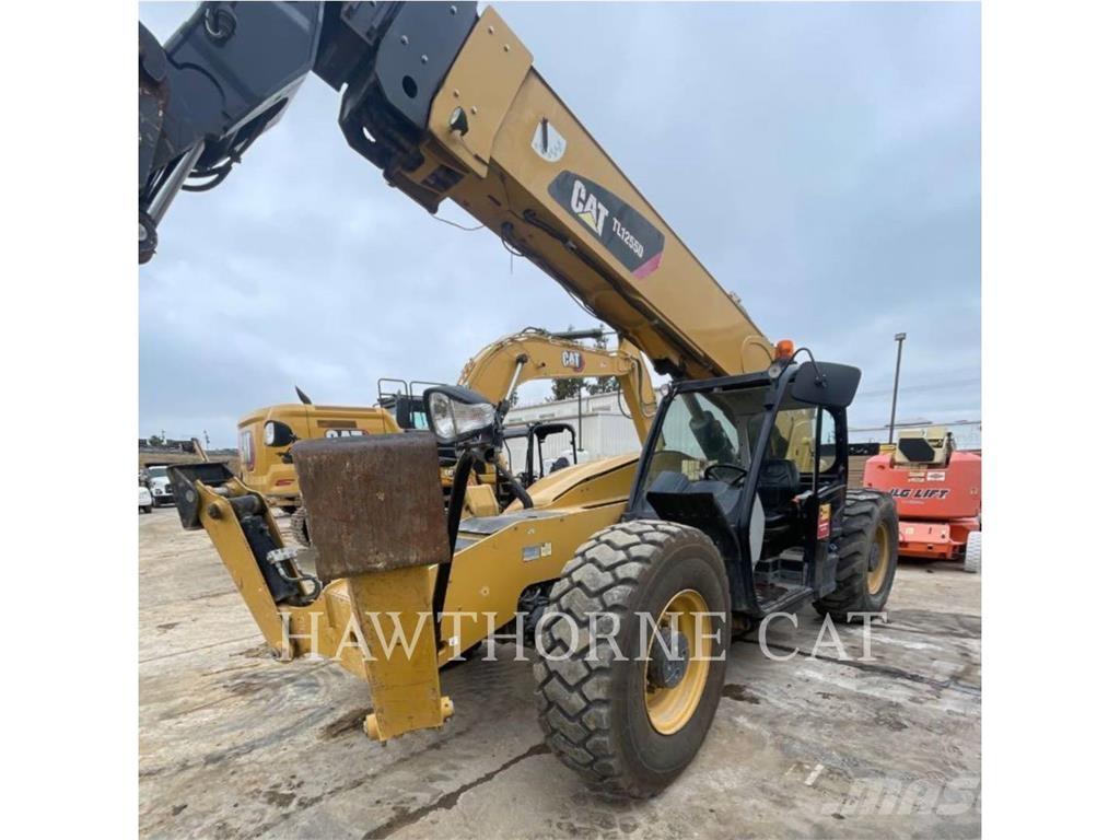CAT TL1255D Teleskoplastere