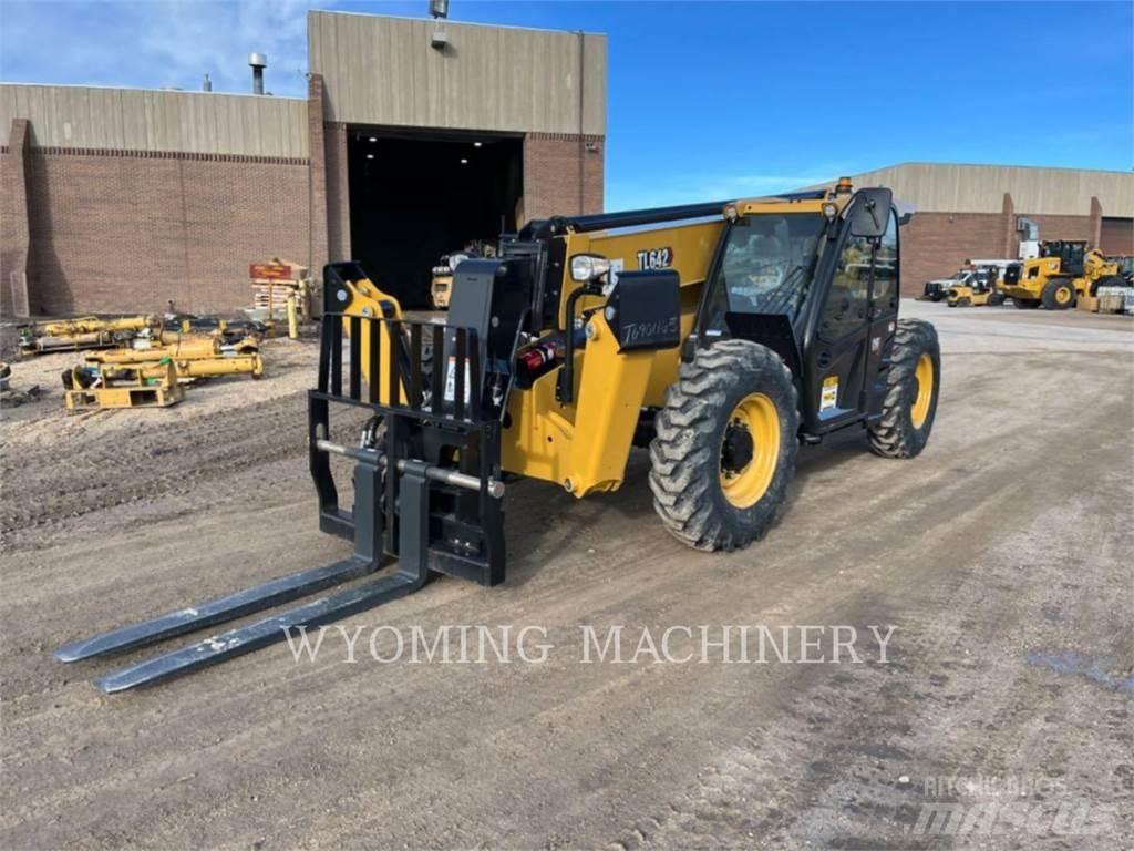 CAT TL642 Teleskoplastere
