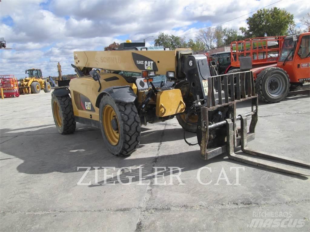CAT TL642C Teleskoplastere
