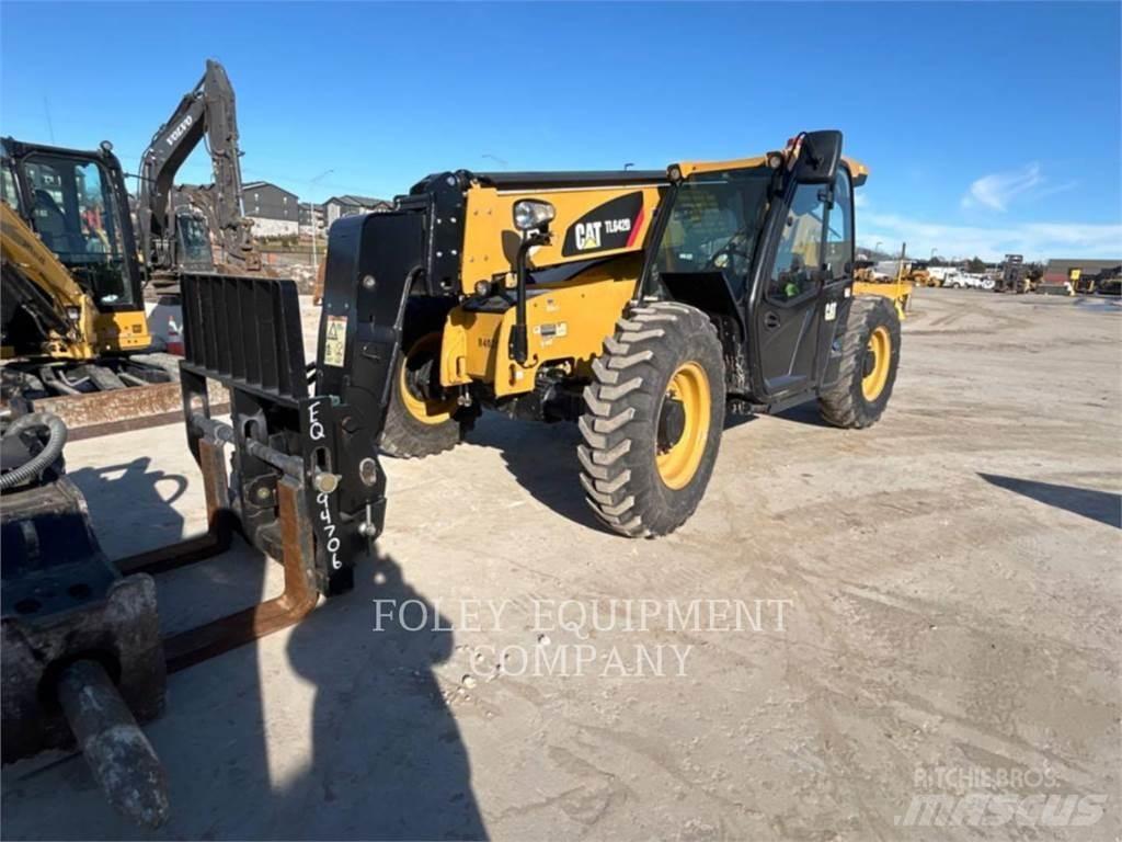 CAT TL642D Teleskoplastere