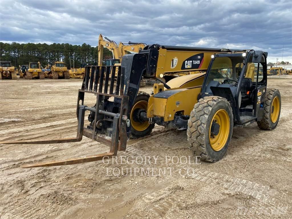 CAT TL642D Teleskoplastere