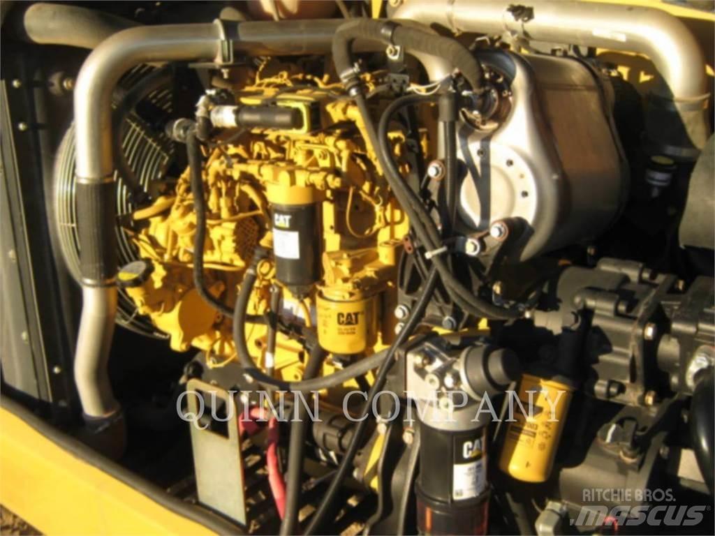 CAT TL642D Teleskoplastere