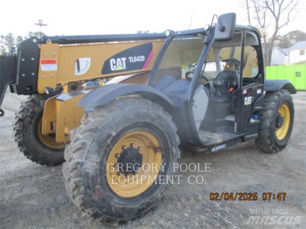 CAT TL642D Teleskoplastere