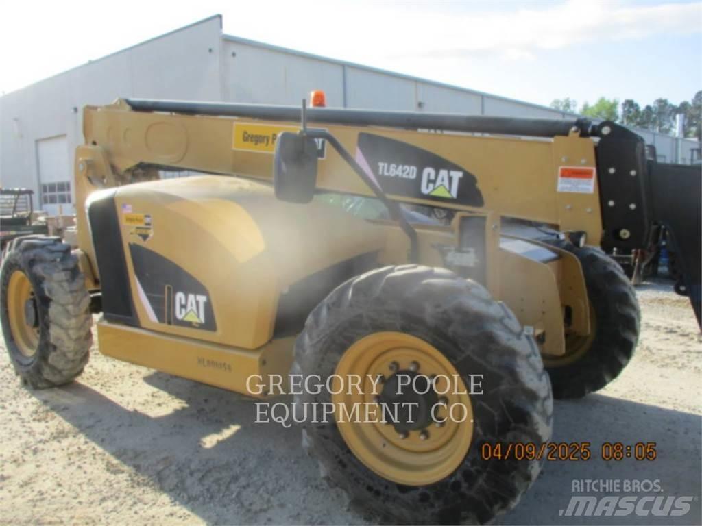 CAT TL642D Teleskoplastere