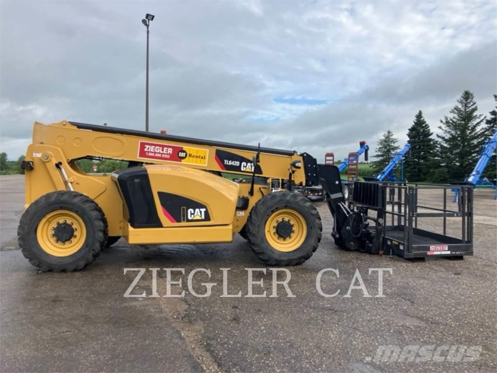 CAT TL642D Teleskoplastere