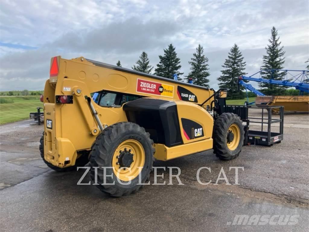 CAT TL642D Teleskoplastere