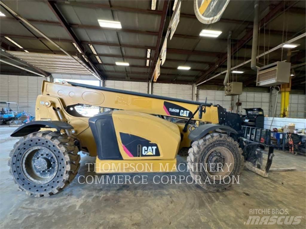 CAT TL642D Teleskoplastere