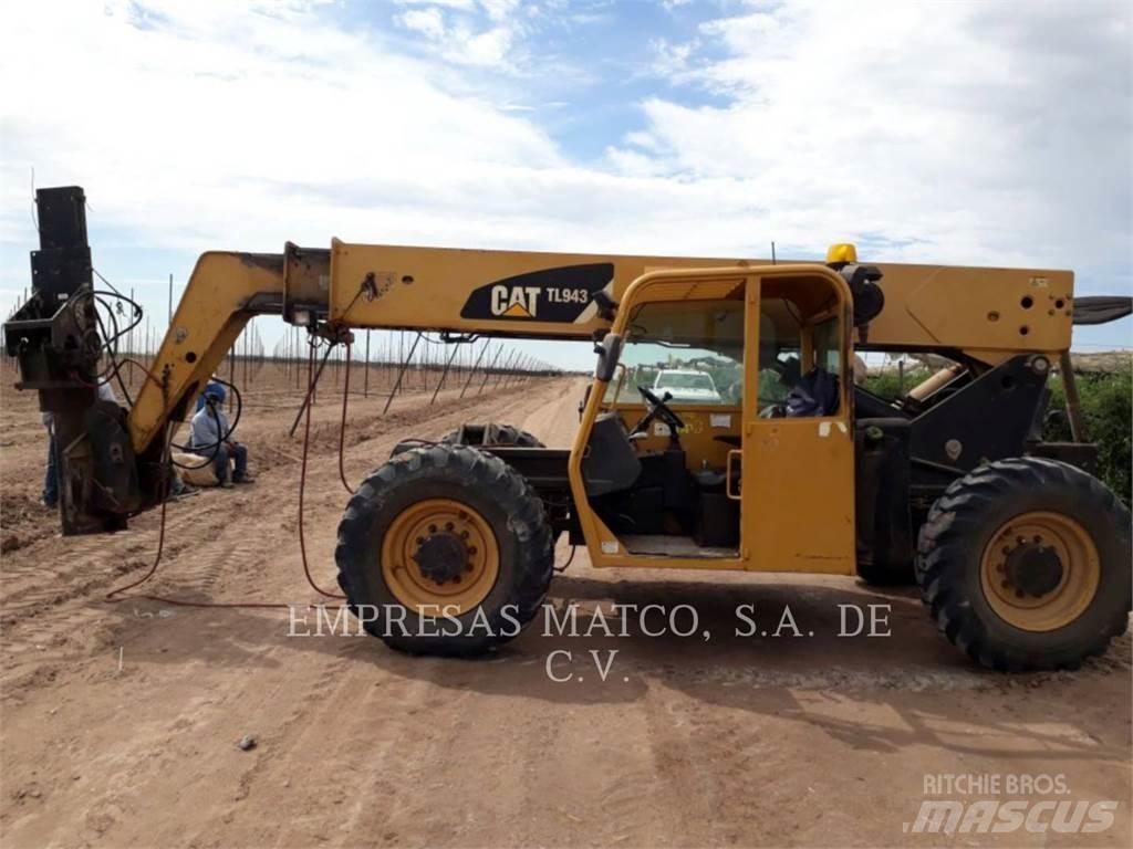 CAT TL943 Teleskoplastere