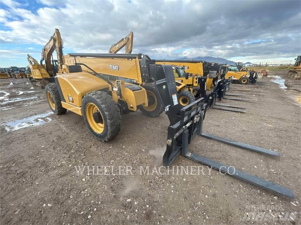 CAT TL943 CB Teleskoplastere