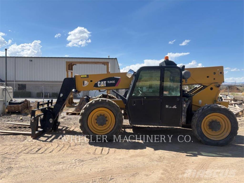 CAT TL943C CAB Teleskoplastere