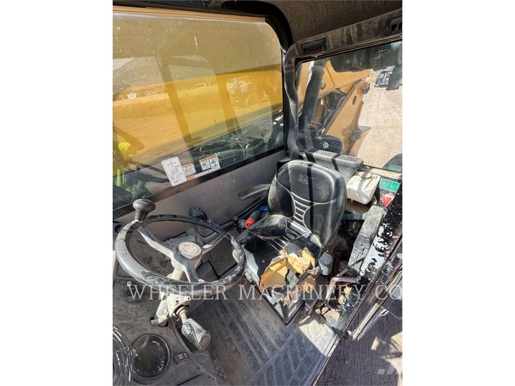 CAT TL943C CAB Teleskoplastere