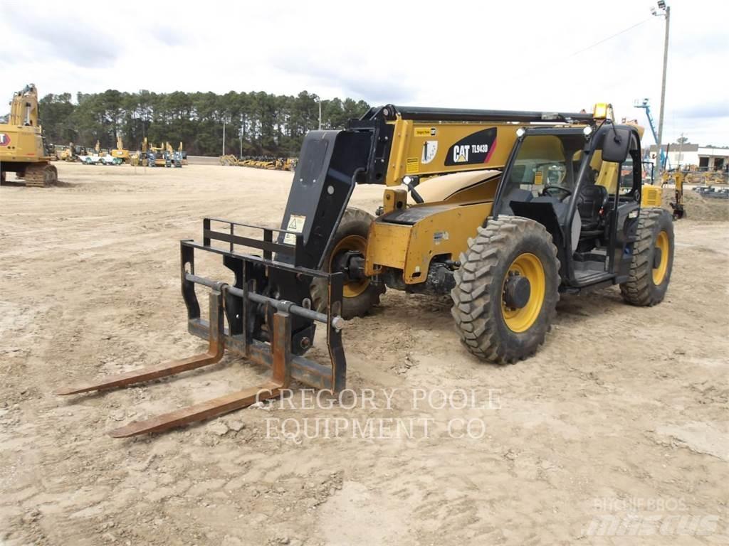 CAT TL943D Teleskoplastere