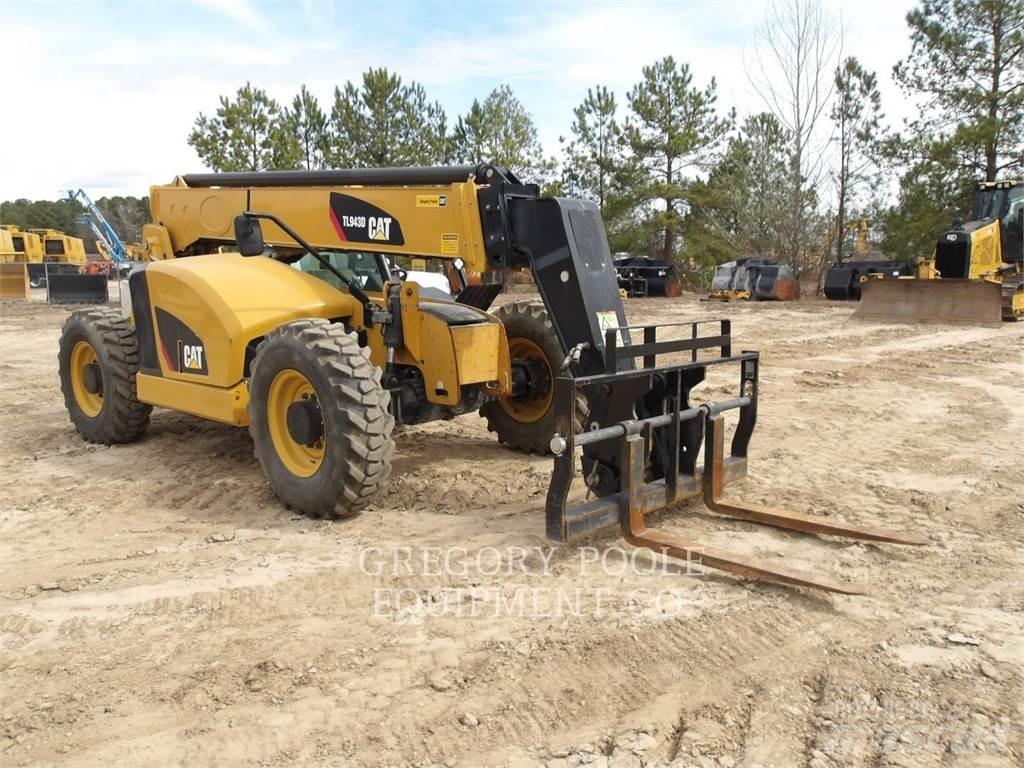 CAT TL943D Teleskoplastere