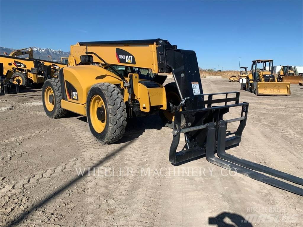 CAT TL943D CB Teleskoplastere