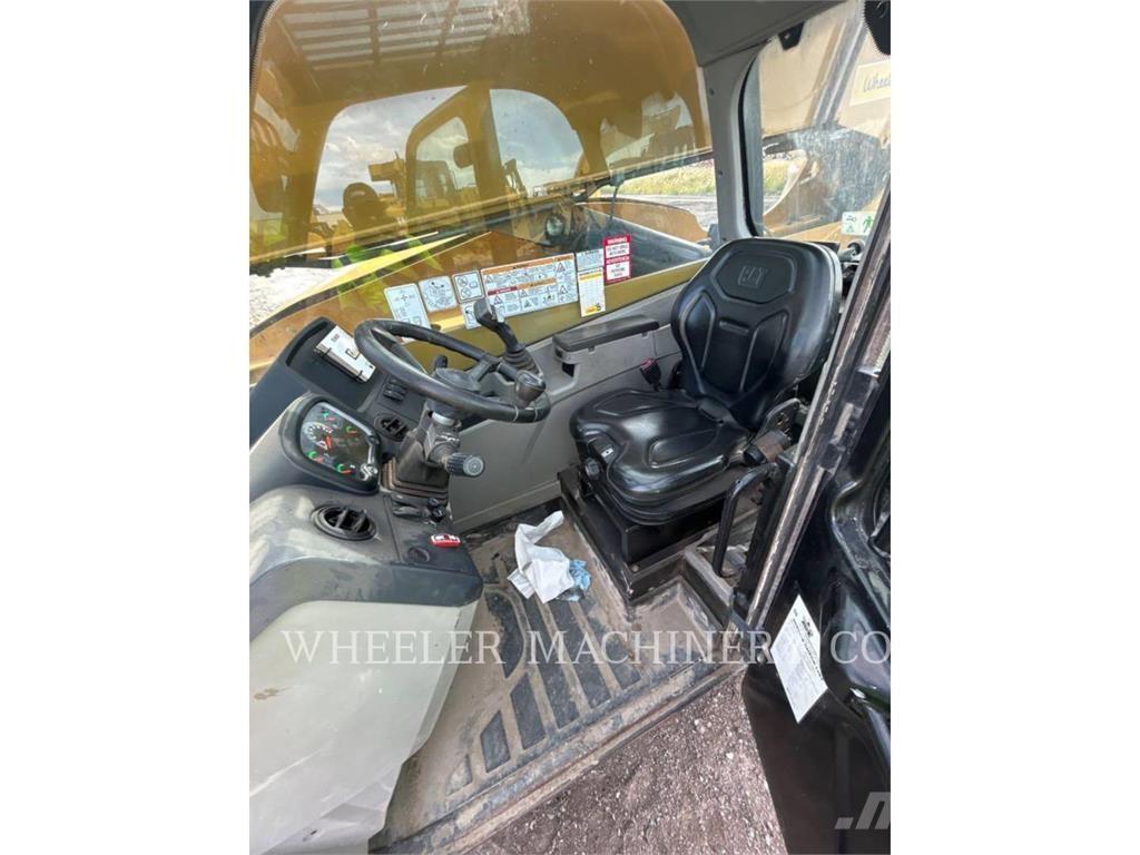 CAT TL943D CB Teleskoplastere