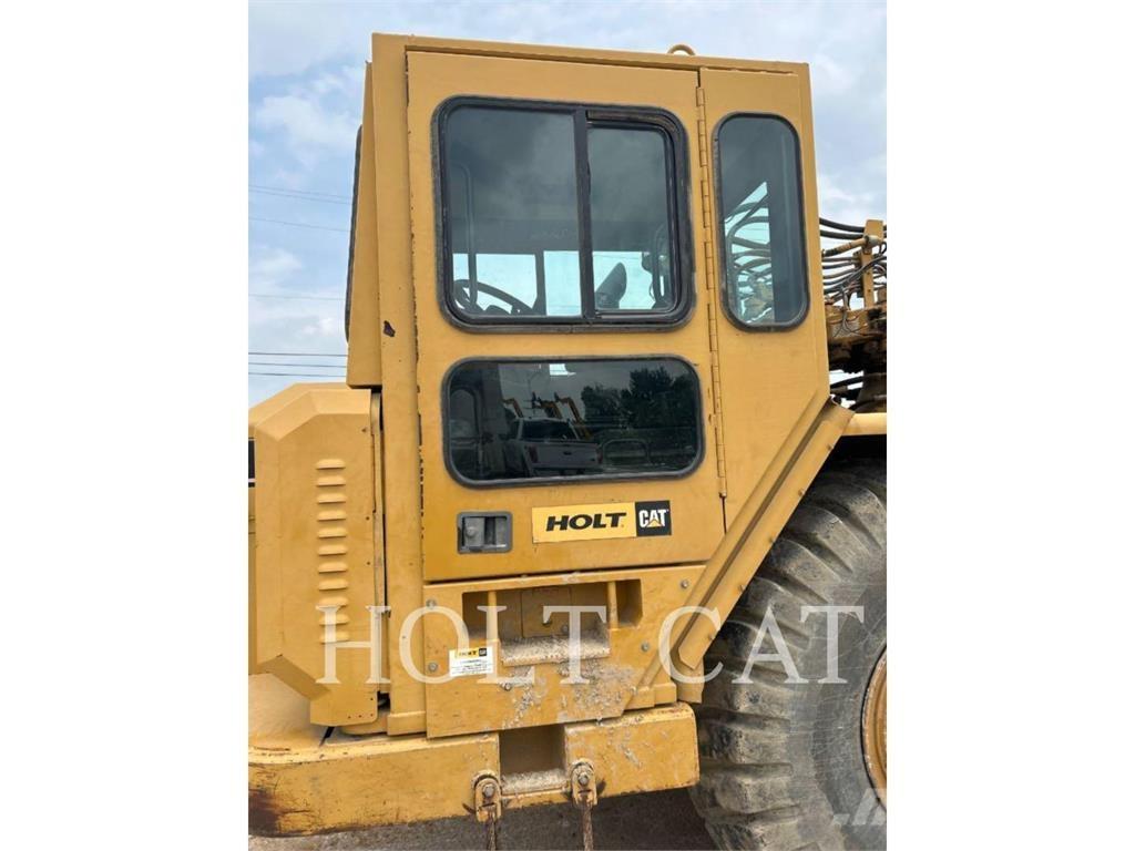 CAT W00 621G Veiskrape