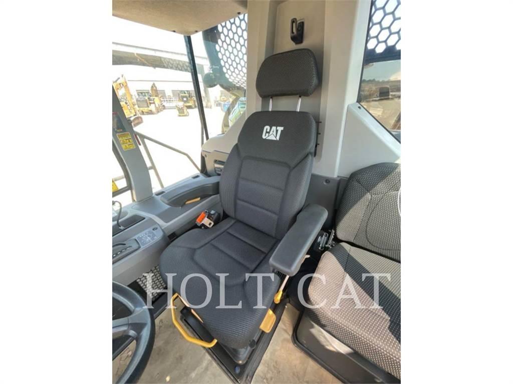 CAT W00 725 Tankbiler