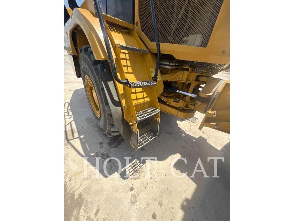 CAT W00 725 Tankbiler
