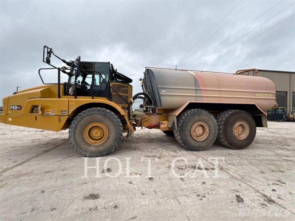 CAT W00 740GC Tankbiler