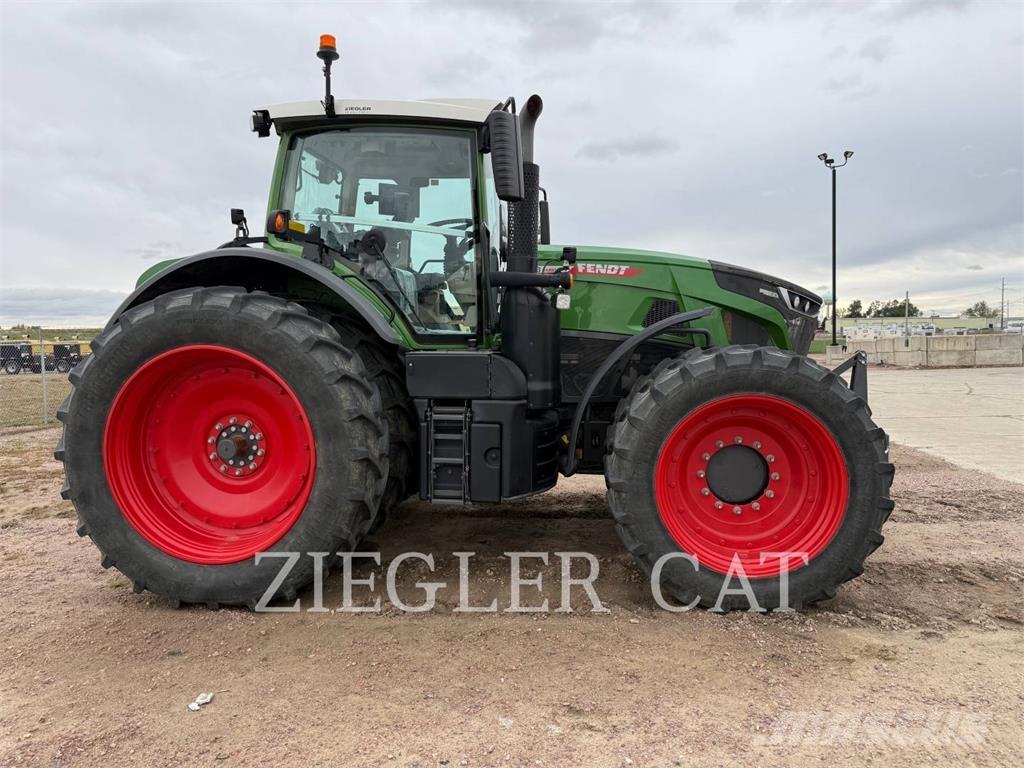 Fendt 933 VARIO Traktorer