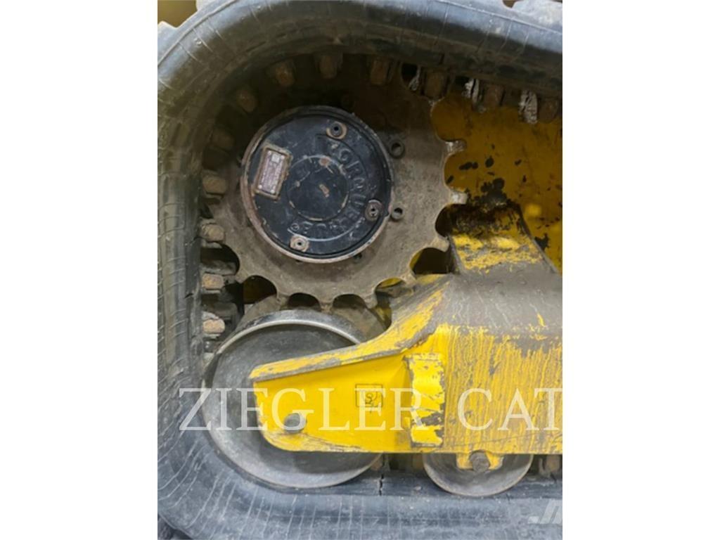 Gehl RT215 Beltelastere