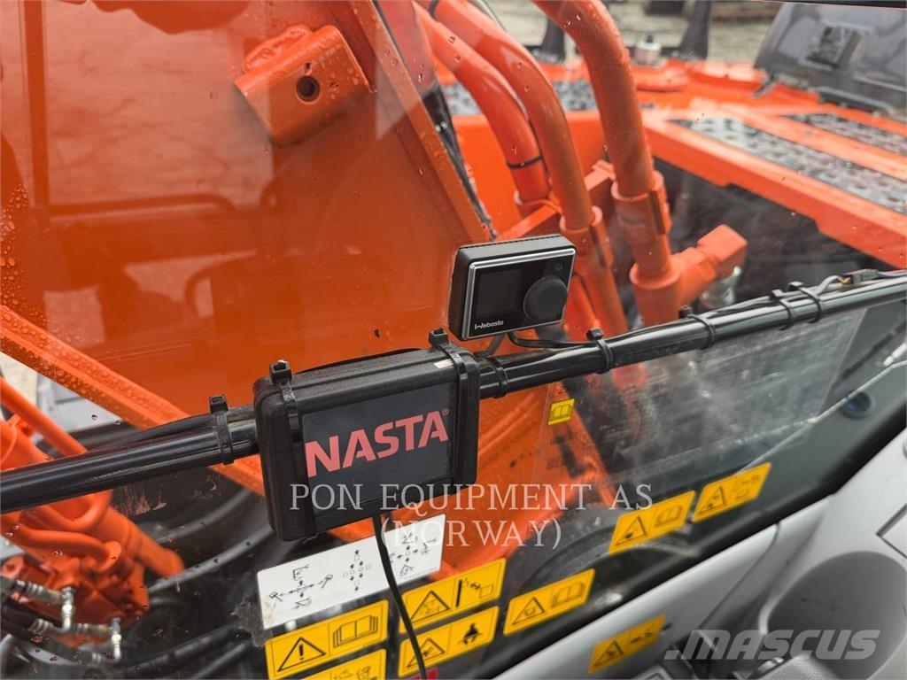 Hitachi ZX210LC Beltegraver