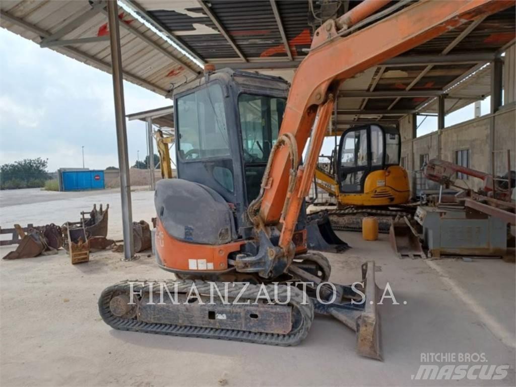 Hitachi ZX33 Beltegraver