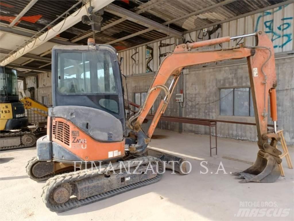 Hitachi ZX33 Beltegraver