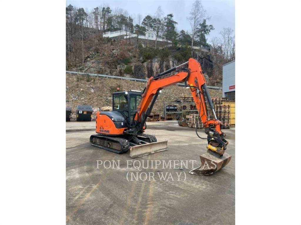 Hitachi ZX65 Beltegraver
