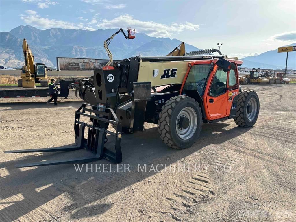 JLG 1055 Teleskoplastere