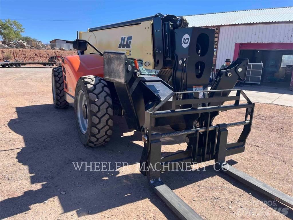 JLG 1055 Teleskoplastere